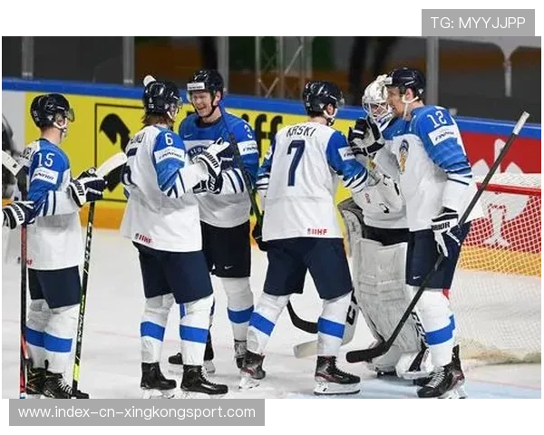 冰球世锦赛：加拿大 vs 俄罗斯大战爆满