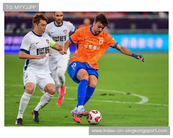 中超边路突破形成折射破门引爆现场——足球的激情与奇迹