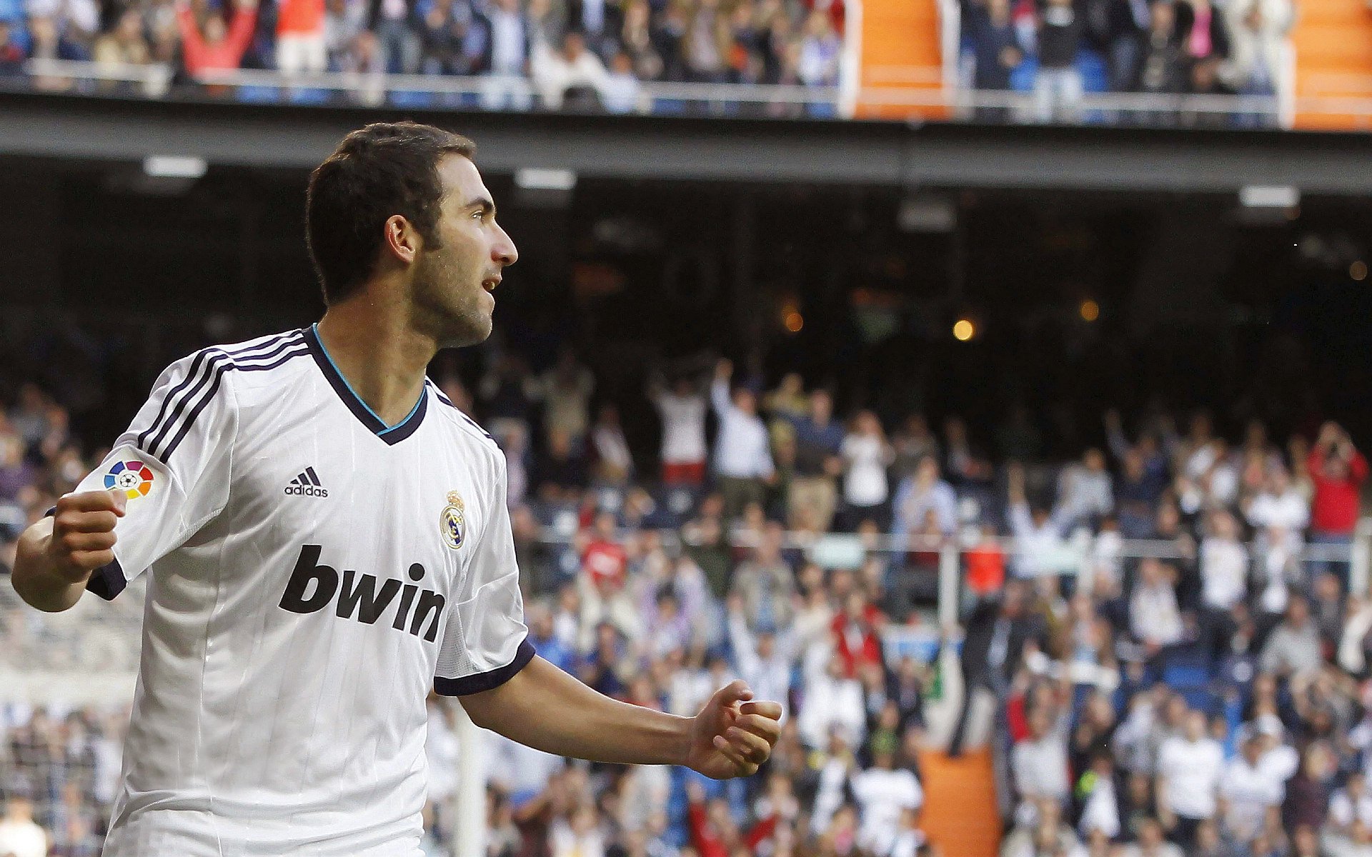 综合体育系“柔韧之星”选拔赛 劈叉桥式惊艳评委